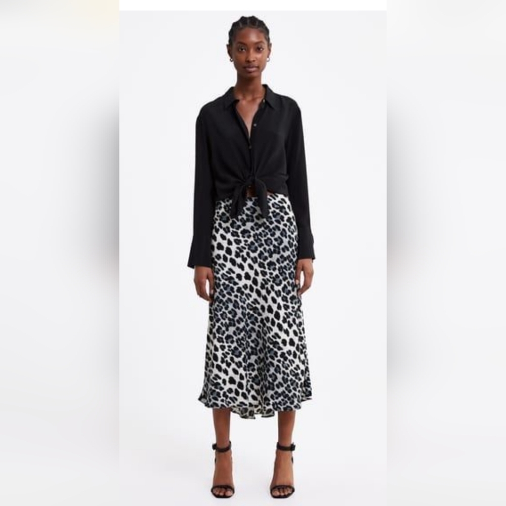 "Leopard Print Midi Skirt Animal Pattern Black White Trendy Chic Casual Dressy